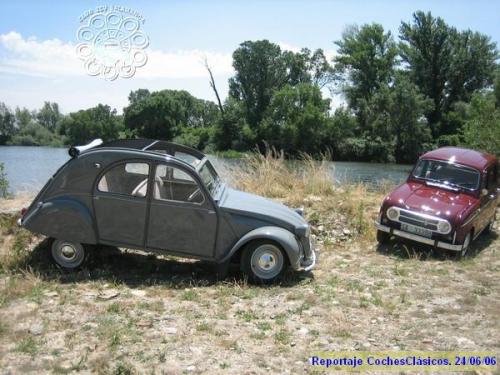 Reportaje revista Coches Clásicos. 2CV y R4. Abril 2006
